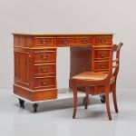 466826 Writing desk